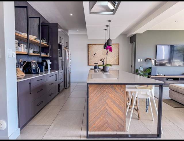 4 BEDROOM HOUSE FOR SALE IN MIDSTREAM RIDGE